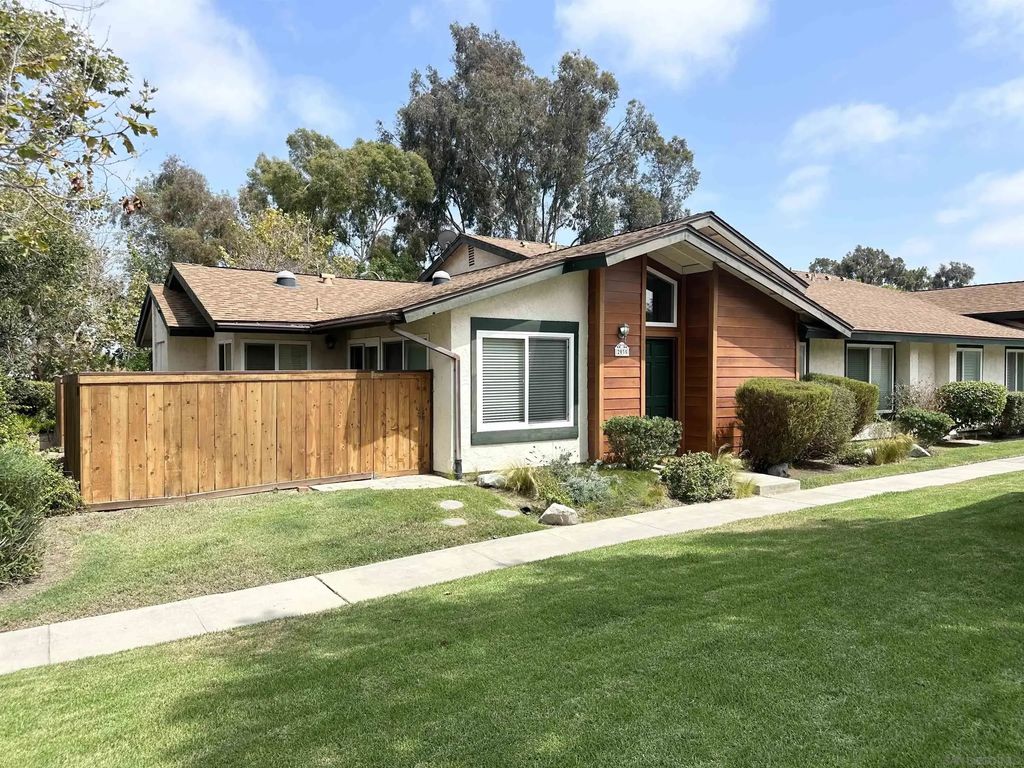 2035 Shadytree Ln, Encinitas