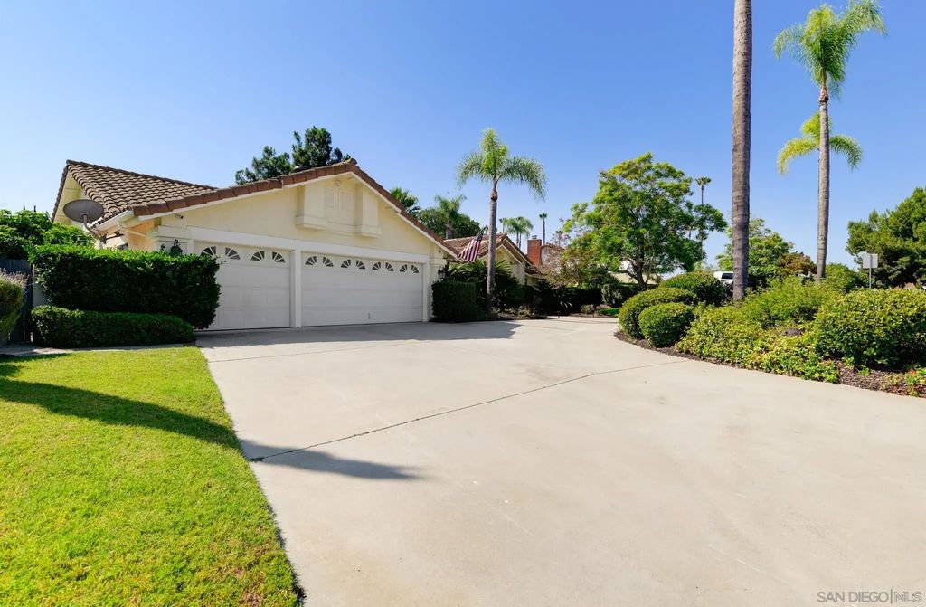 2232 Eucalyptus, Escondido