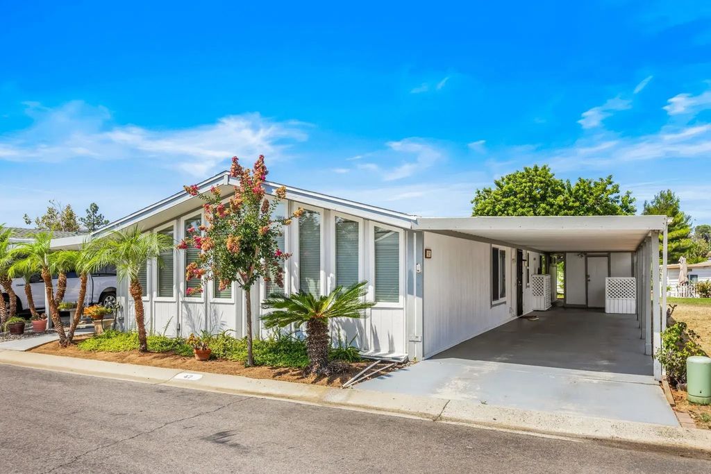 2250 N Broadway 42, Escondido