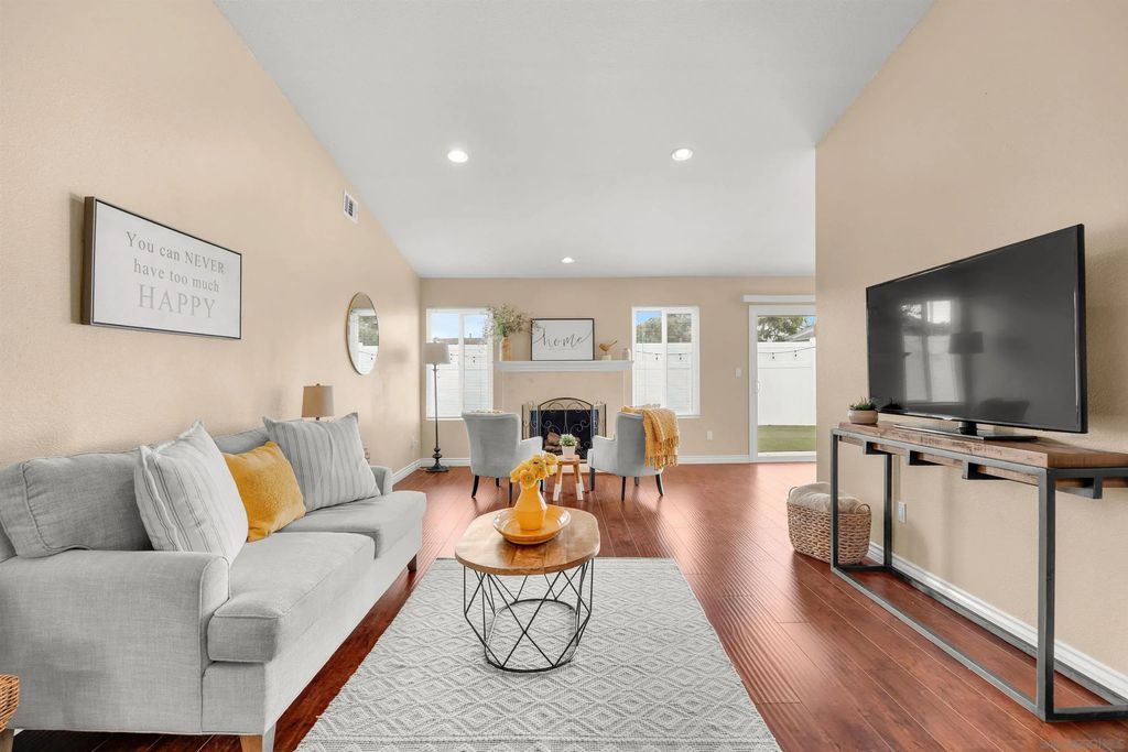 2421 S Barcelona, Spring Valley