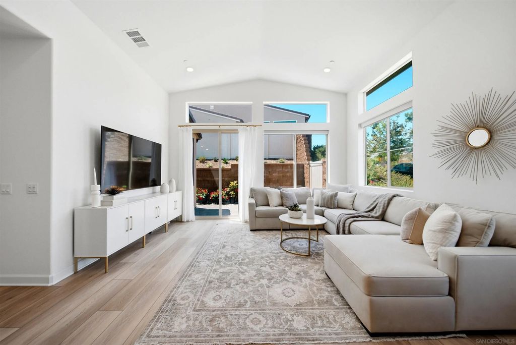 15159 Leia Way, RANCHO PENASQUITOS