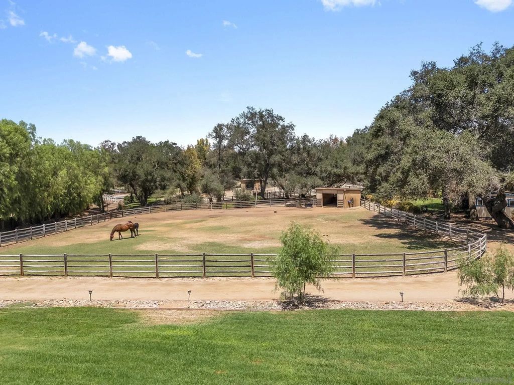 13970 Misty Oak Rd, Valley Center