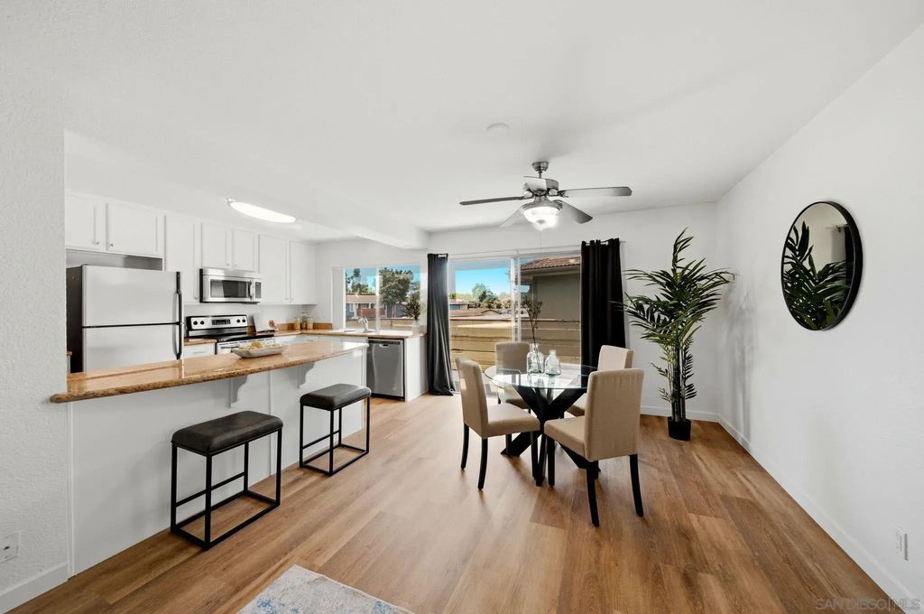 615 Fredricks Ave 146, Oceanside