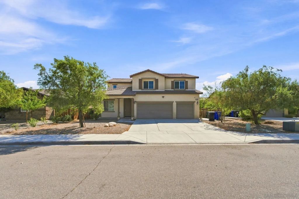 14195 Sun Valley, Adelanto