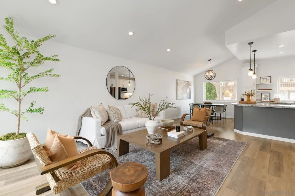 156 Cerro, Encinitas