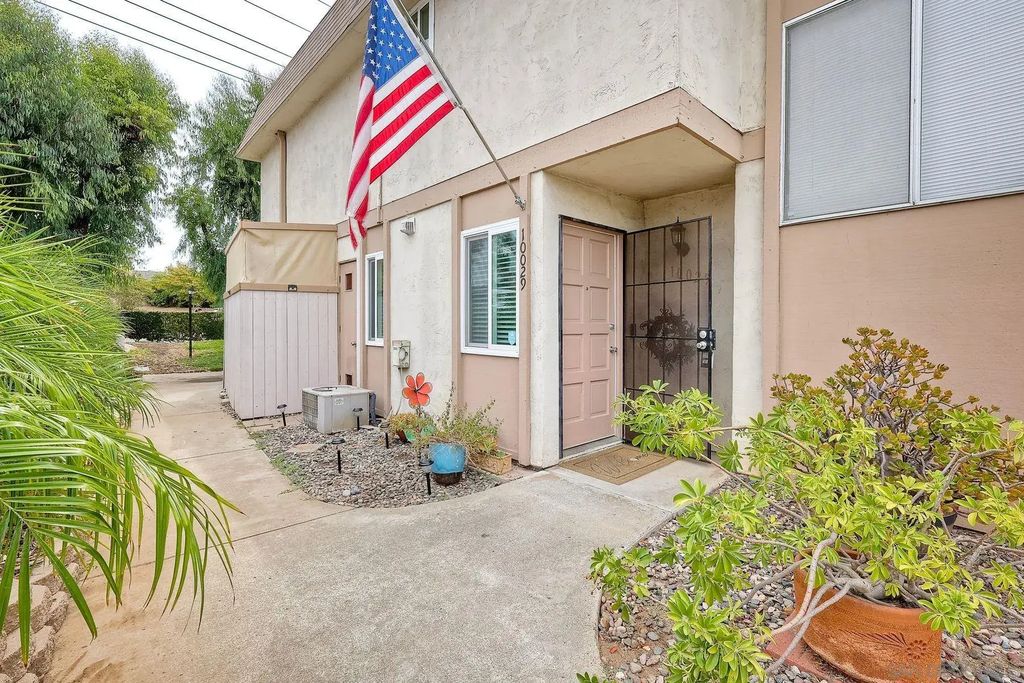10029 Santana Ranch Lane, Santee