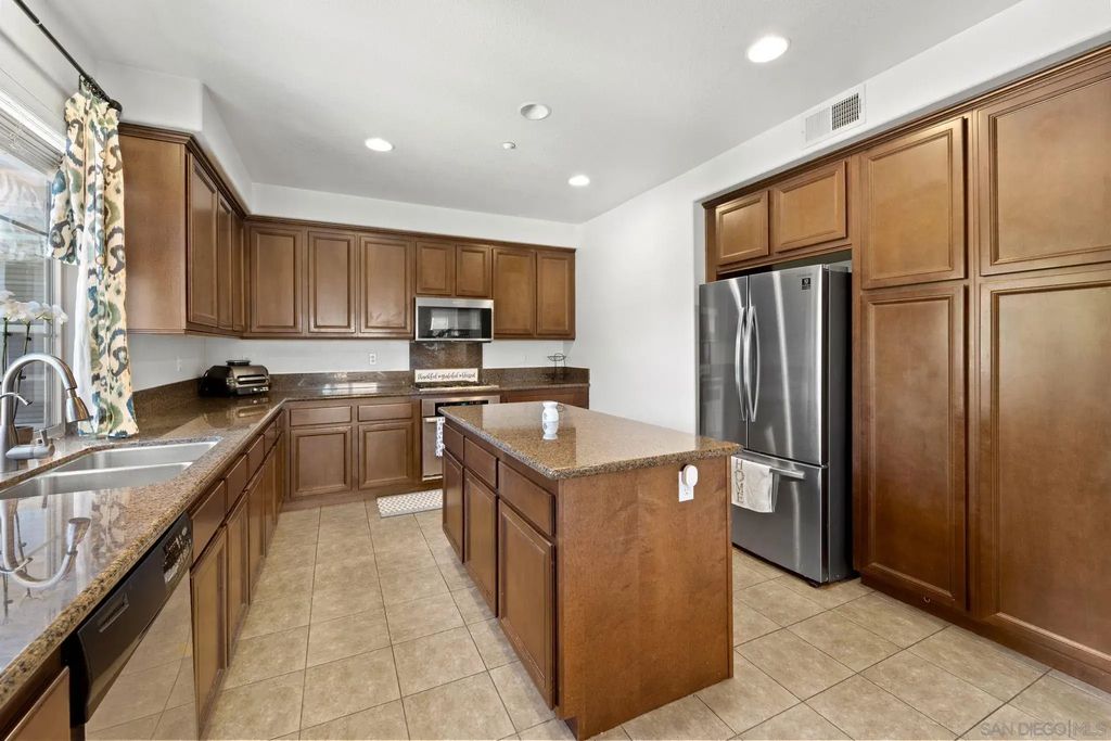 2205 Andalusia Lane 6, Chula Vista