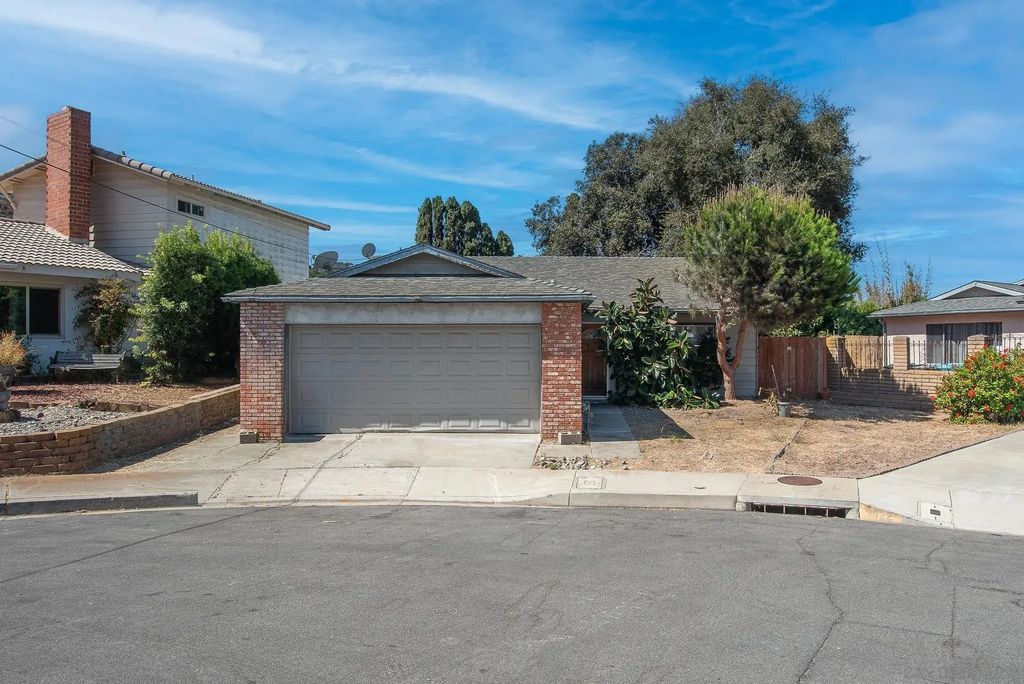 1823 Sparks Ct., BAY PARK