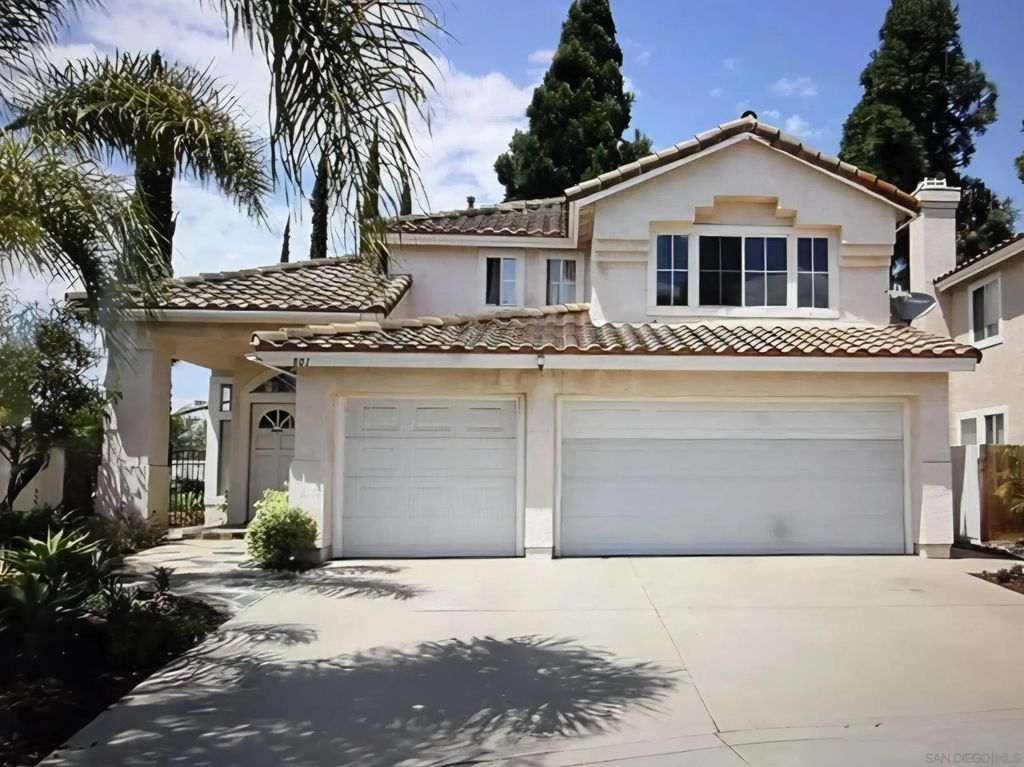801 Mosaic Cir, Oceanside
