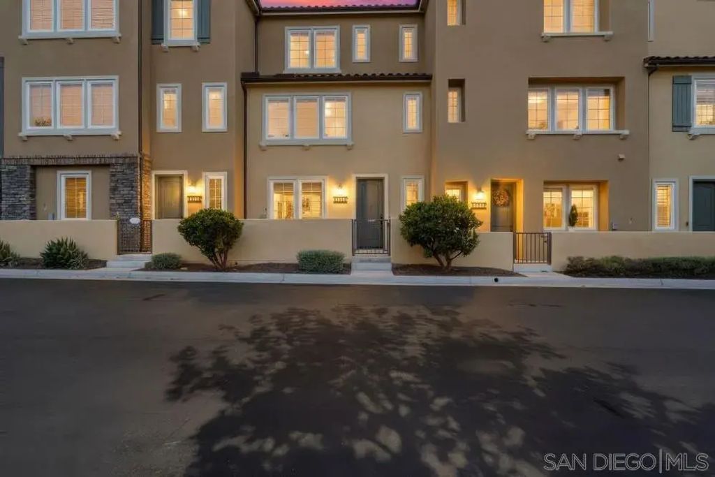 11011 Logan Way, San Diego