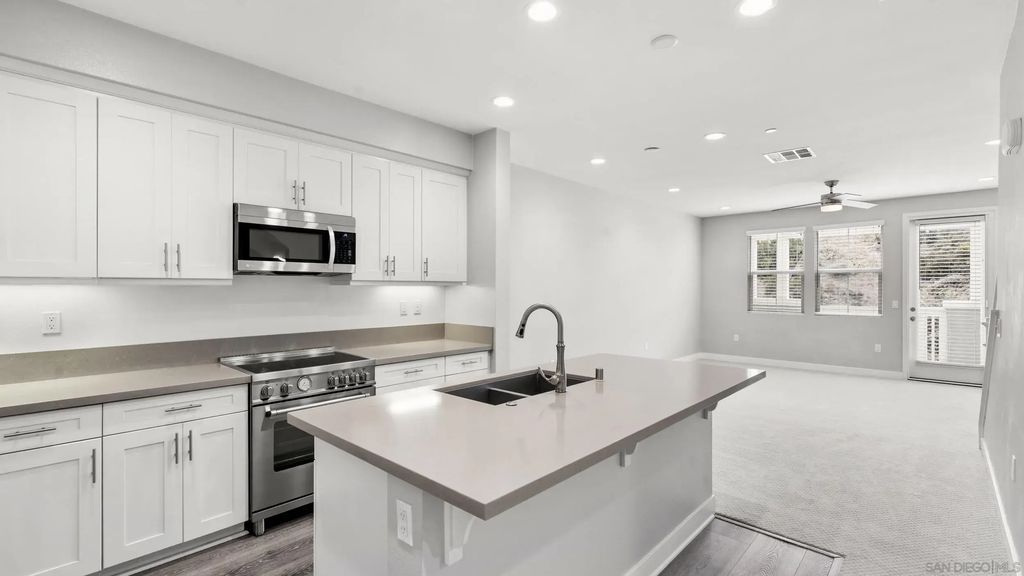 1103 Plumeria Way, Oceanside