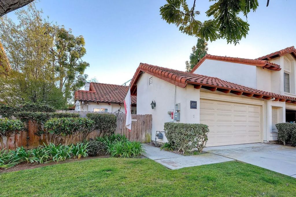 2037 Countrywood Way, Encinitas