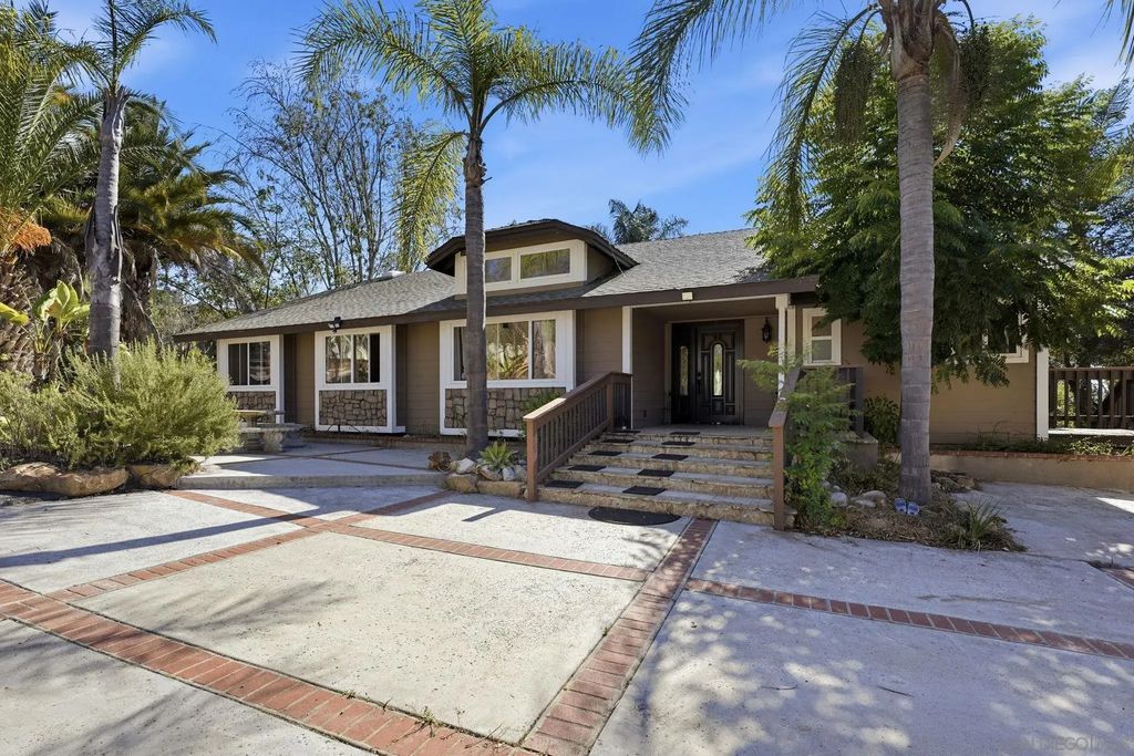 30015 Ridge Creek, Valley Center