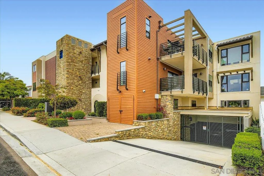 3128 Cañon St 301, POINT LOMA