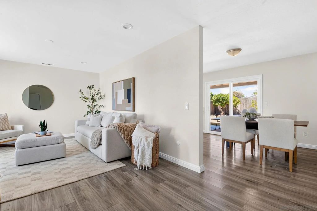 10170 Lady Bess Way, MIRA MESA