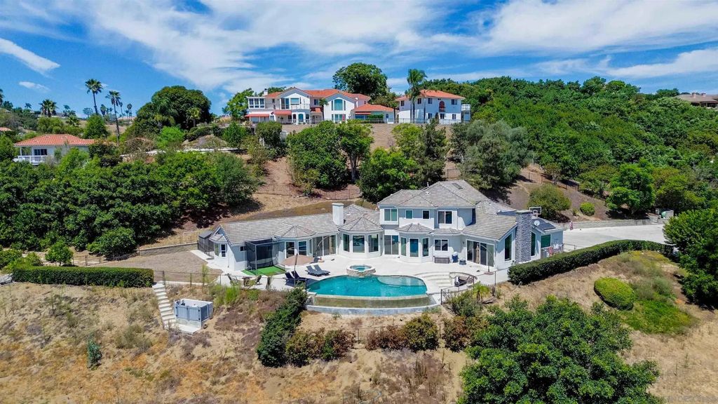 2370 Dos Lomas, Fallbrook