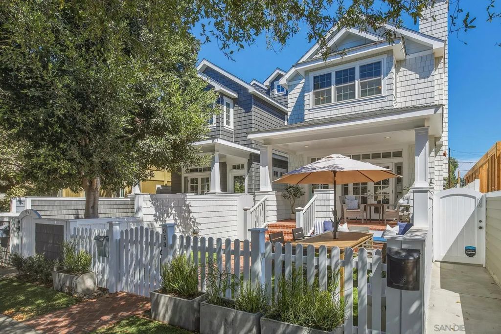 953 E Ave, Coronado