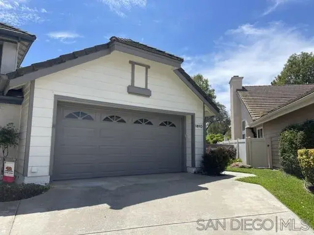 1810 Spyglass, Vista