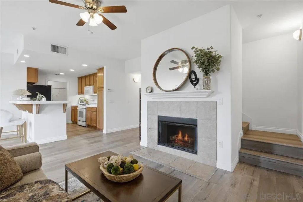 13051 Evening Creek Dr S 49, RANCHO BERNARDO