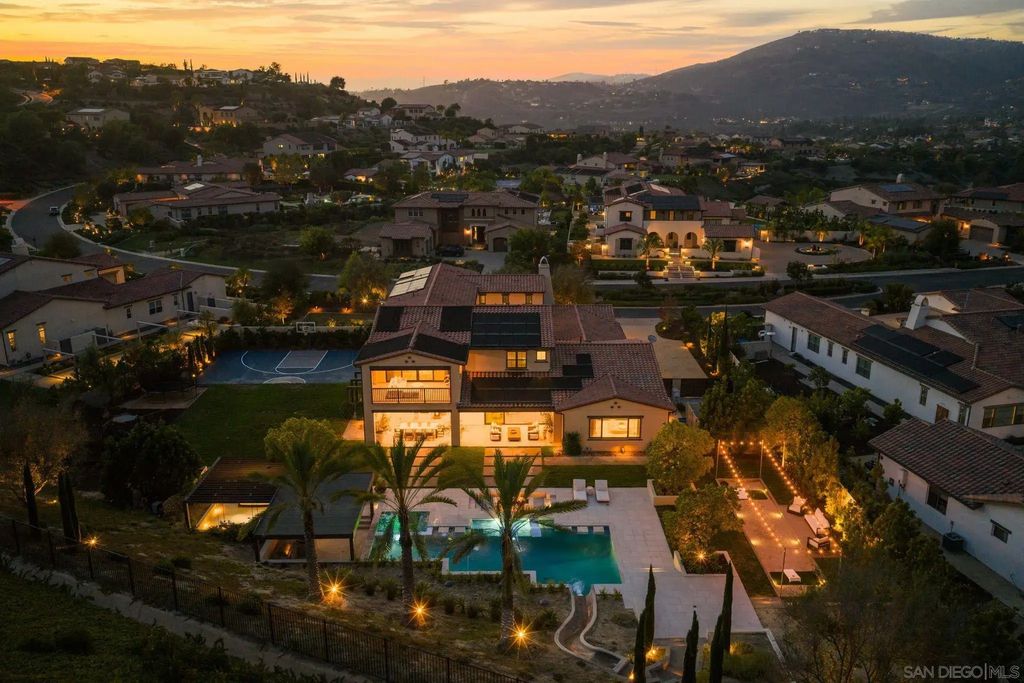 16564 Crescent Creek, SAN DIEGO