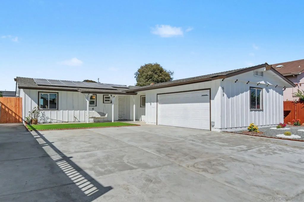 559 Glencrest Dr, PARADISE HILLS