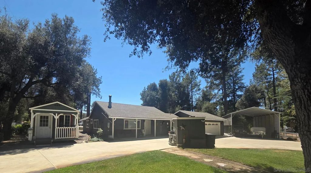 7656 Pine Blvd, Pine Valley