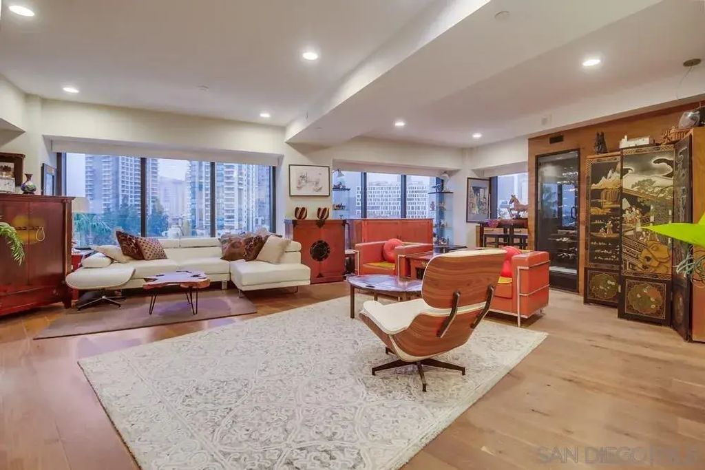 100 Harbor Drive 605, Downtown (DT)