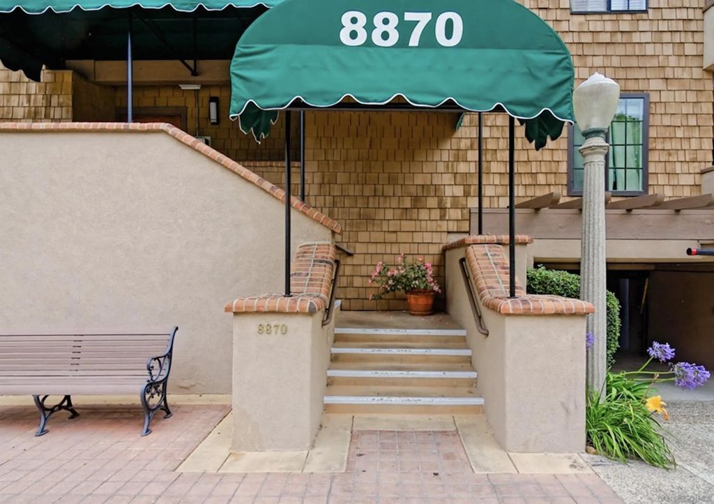 8870 Villa La Jolla Drive 213, La Jolla Townehomes (LJOL)