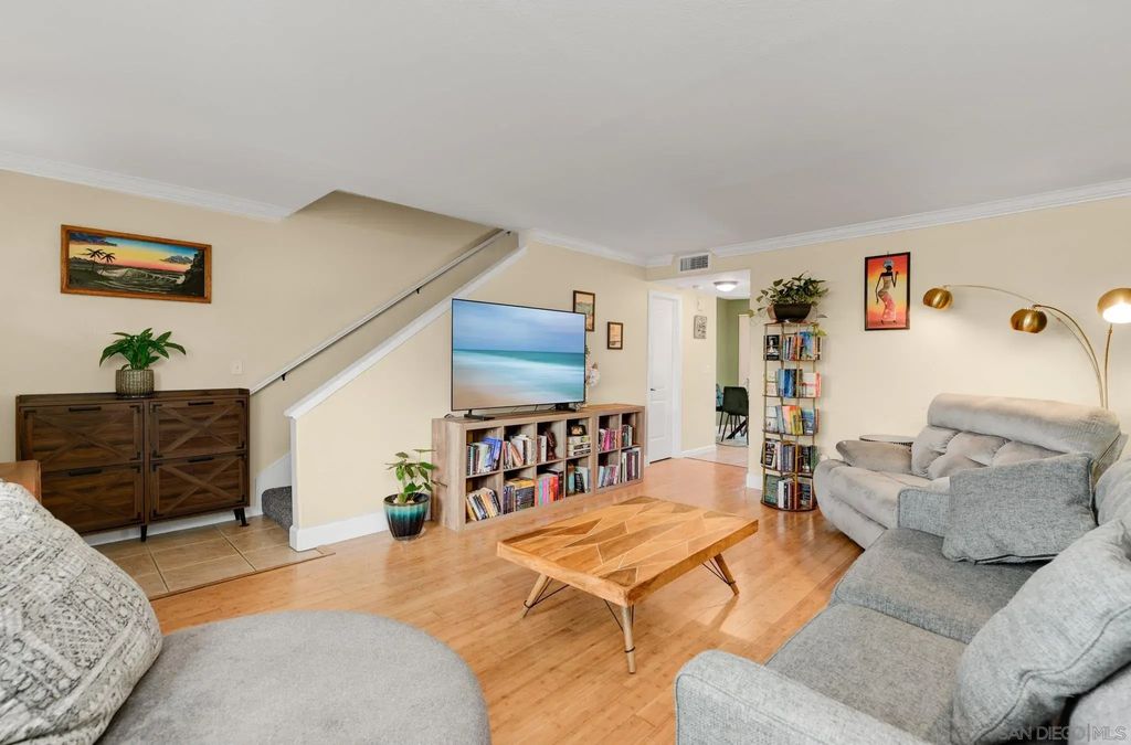 1453 N Broadway C, Escondido
