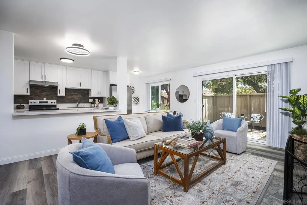 2388 Grand, PACIFIC BEACH