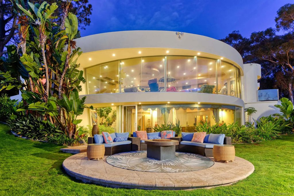 9090 La Jolla Shores Ln., La Jolla