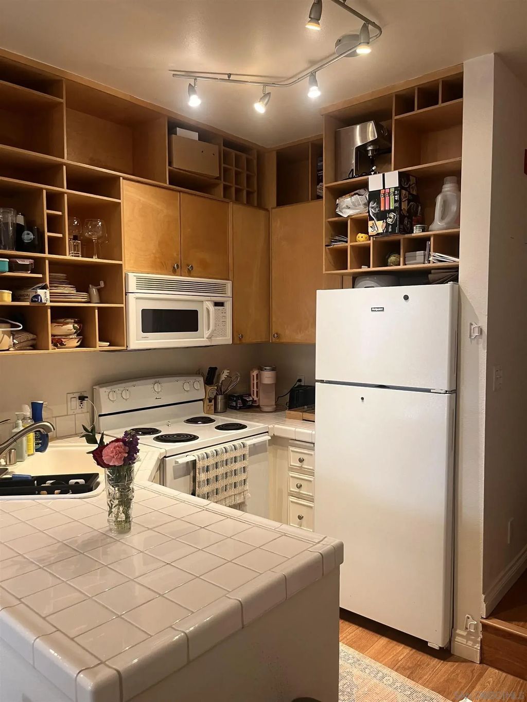 3950 Cleaveland Ave, Hillcrest (HC)