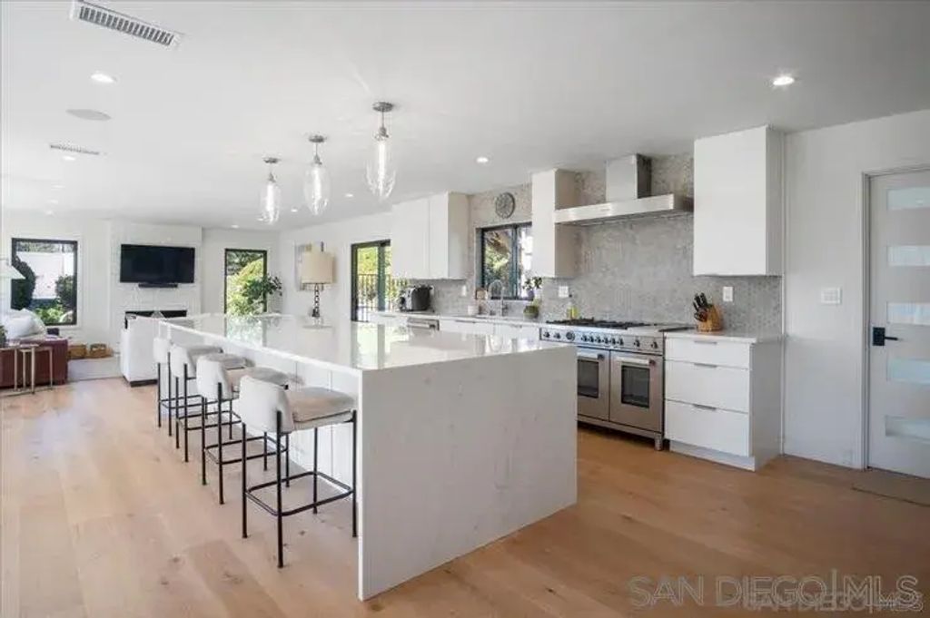 4905 El Arco Iris, Rancho Santa Fe