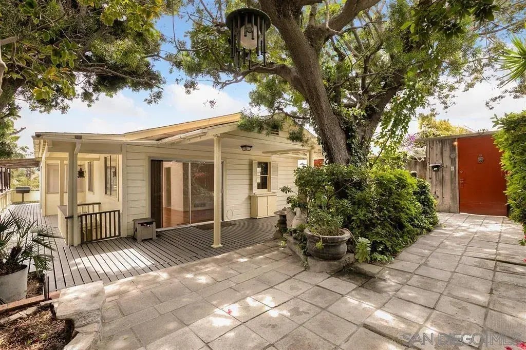 Photo of Listing #2600209