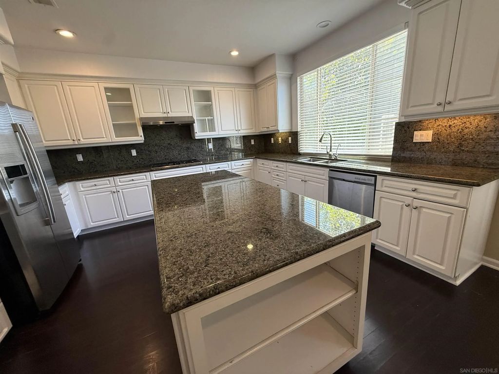 2750 Dove Tail Dr, San Marcos