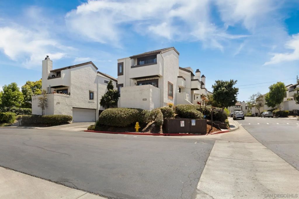 2287 Caminito Pasada 101, POINT LOMA