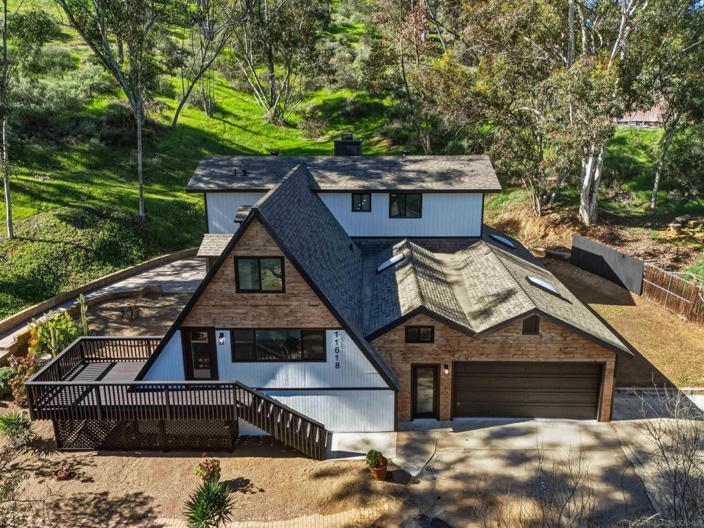 11618 Johnson Lake Road, Lakeside