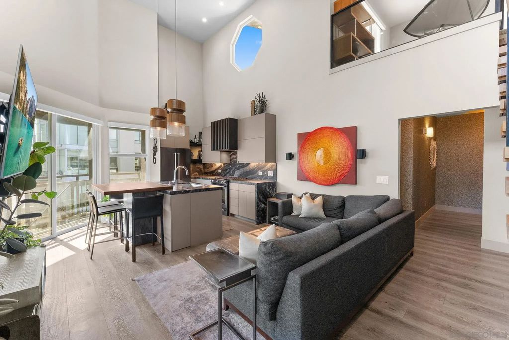 525 11th Avenue 1512, East Village (400)