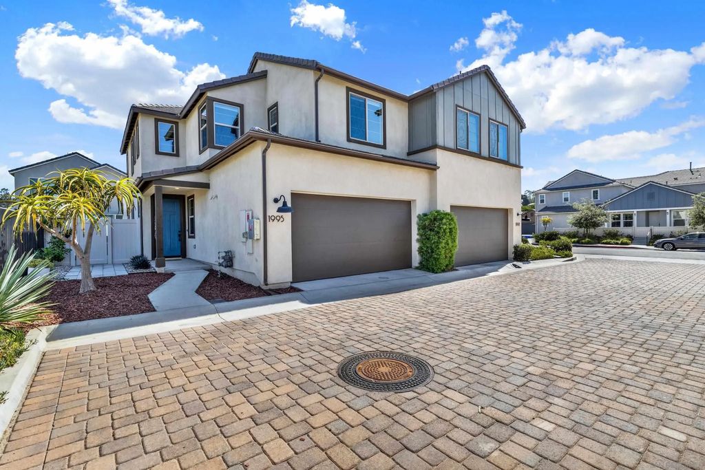 1995 Julie Dawn Pl., Escondido