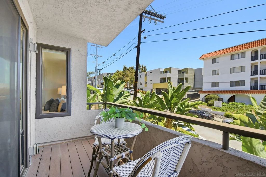 3940 Dove Street 204, SAN DIEGO