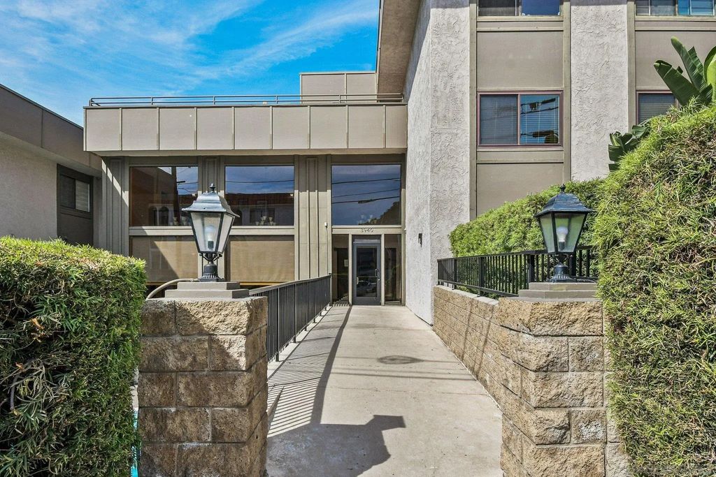 3940 Dove Street 204, SAN DIEGO