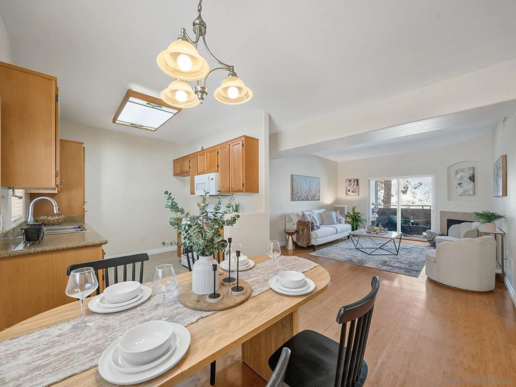 7677 Mission Gorge 126, Del Cerro (337)