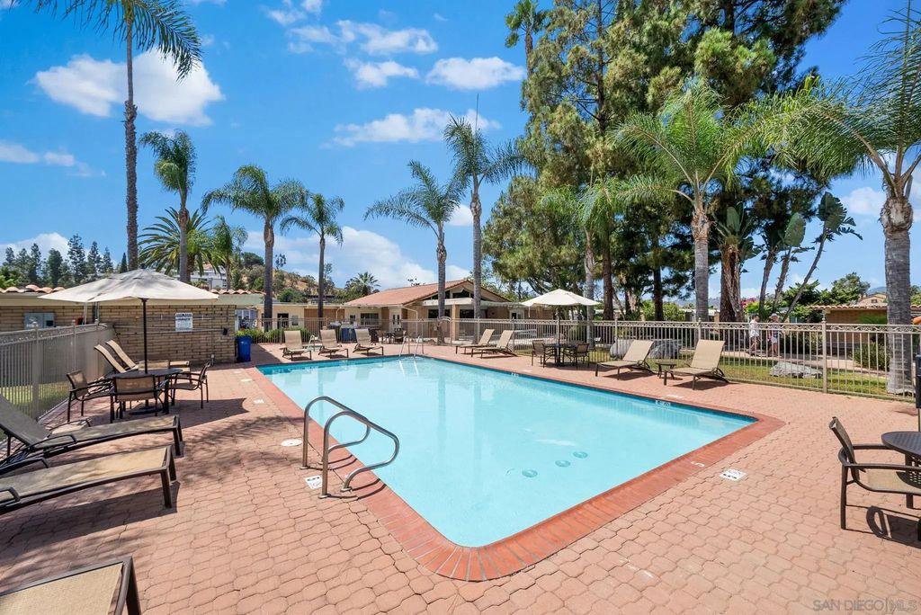 450 E Bradley Ave 151, El Cajon