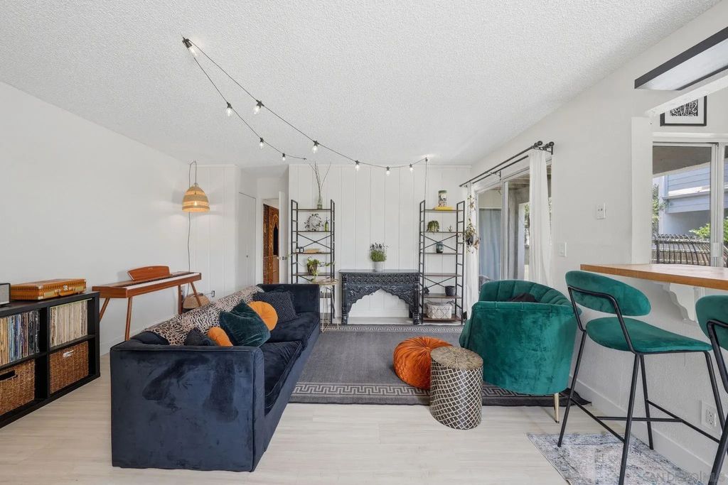 3246 Ashford St. B, LINDA VISTA