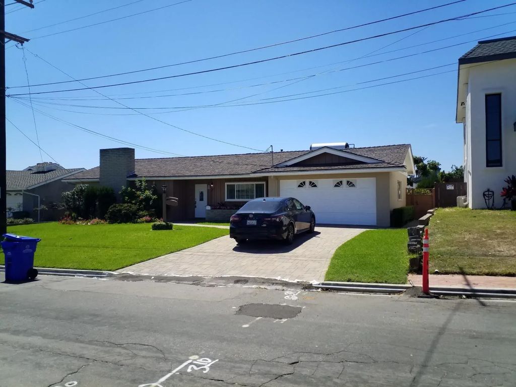 3417 Hugo St, POINT LOMA