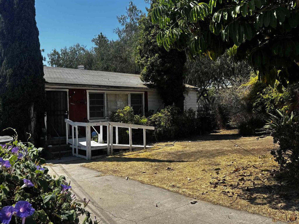 8129 Lemon Grove, Lemon Grove