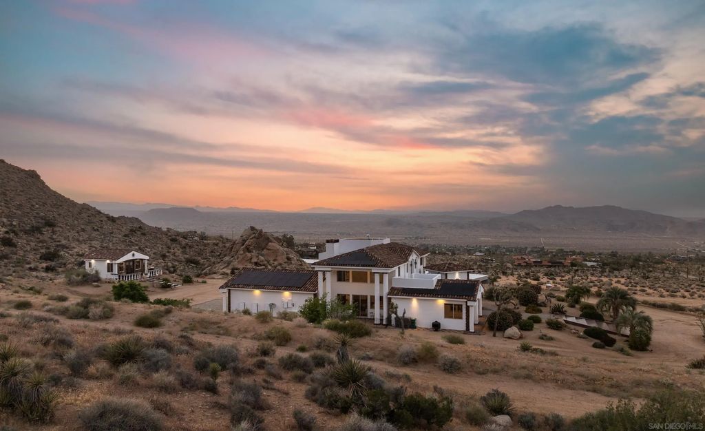 8022 Wesley Rd, Joshua Tree