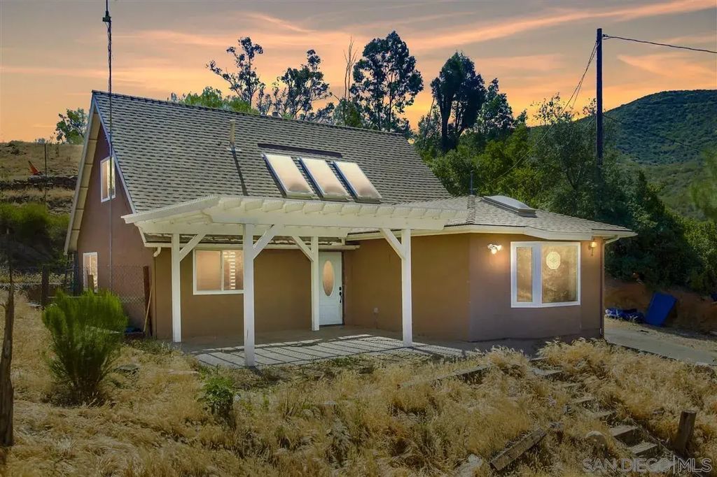 324 Patrick Dr, El Cajon