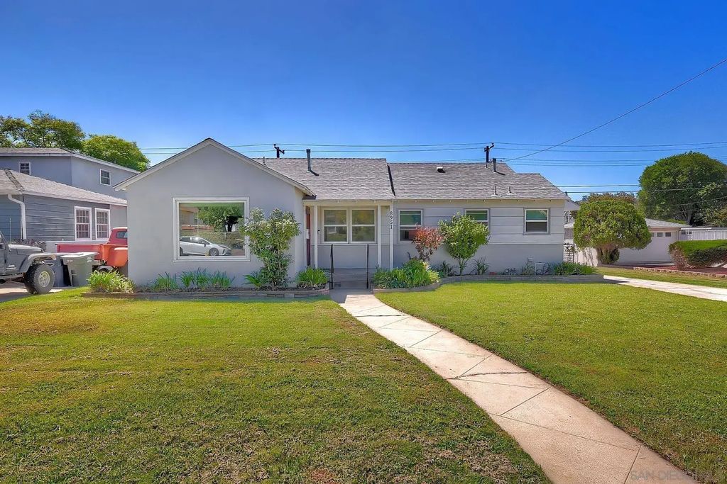 8951 Linden, La Mesa