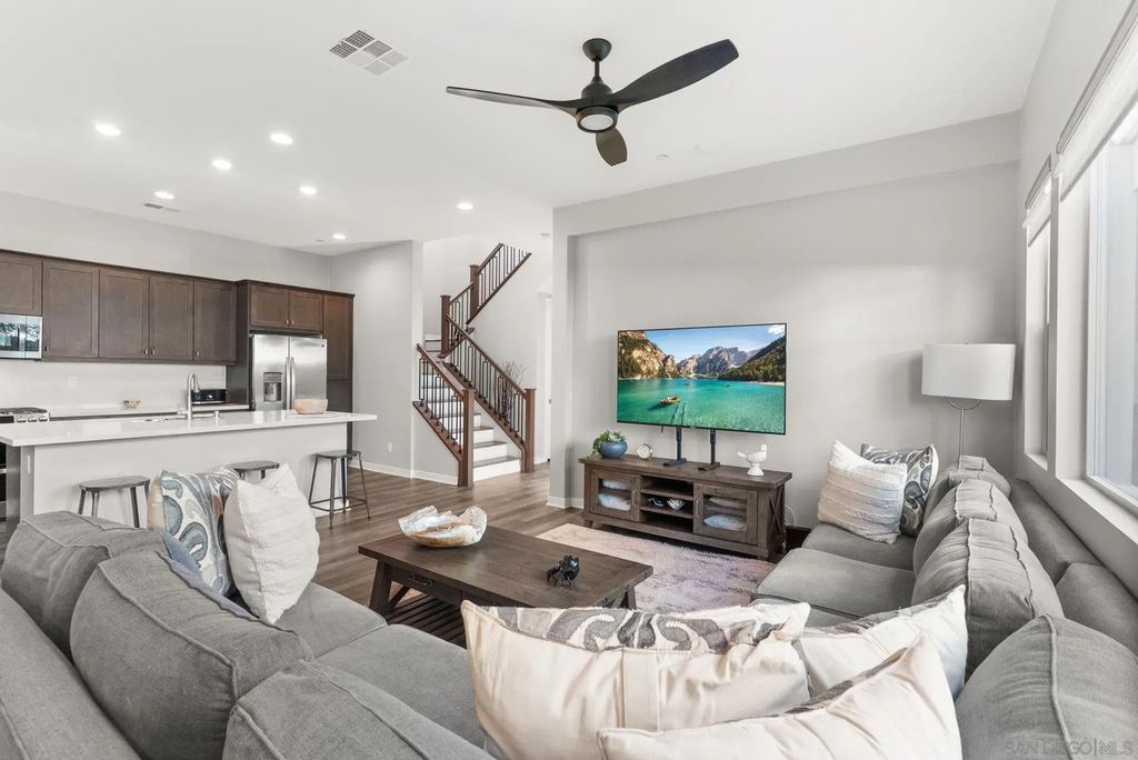 493 Village Greens Way, San Marcos